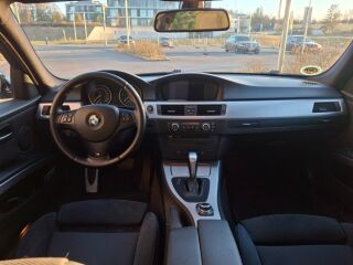 BMW 330 XD LCI M-Pakett 3.0 R6 180кВ