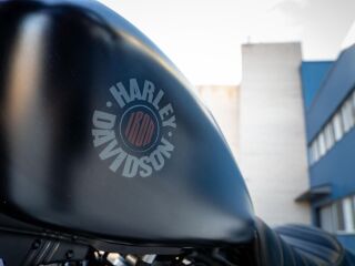 Harley-Davidson IRON 883 V-Twin 38kW