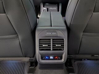 Volkswagen Passat R-Line 4Motion 2.0 142kW