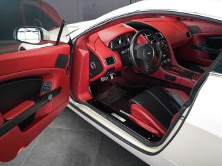 Aston Martin V8 Vantage 4.3 283kW
