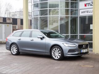 Volvo V90 Momentum 2.0 T4 140kW