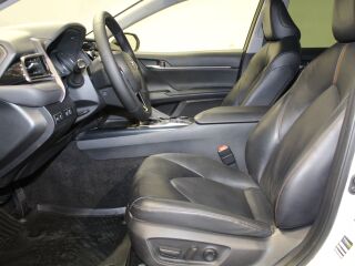 Toyota Camry Luxury Business 2.5 131кВ