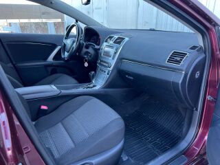 Toyota Avensis Linea Sol 1.8 108kW