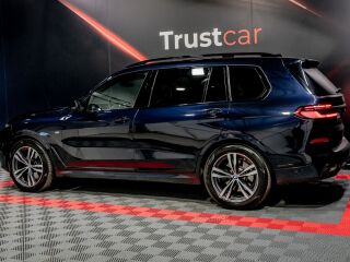 BMW X7 x-Drive40i Shadowline M-Sportpakett 3.0 280kW