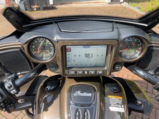 Indian Roadmaster Dark Horse