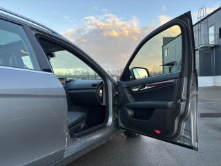 Mercedes-Benz C 200 2.1 R4 100kW