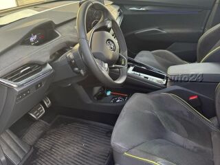 Skoda Enyaq 80x RS 4x4 220kw Coupe 77kW
