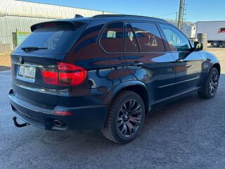 BMW X5 M pakett 3.0 210kW