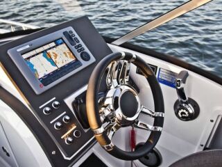 XO 240 RS Evinrude 300 E-TEC