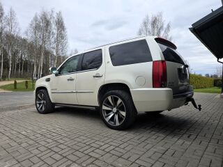 Cadillac Escalade Platinum 6.0 V8 248kW