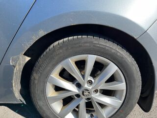 Skoda Octavia 1.6 77кВ