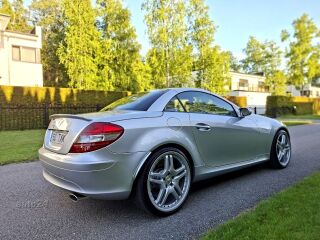 Mercedes-Benz SLK 350 3.5 V6 200kW
