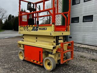 JLG 1932 E3