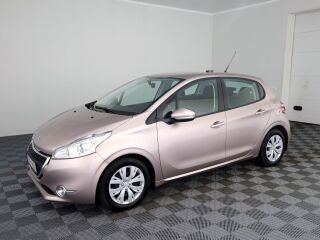 Peugeot 208 Elegance 1.2 60кВ