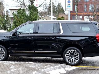GMC Yukon DENALI XL ULTIMATE 6.2 313kW