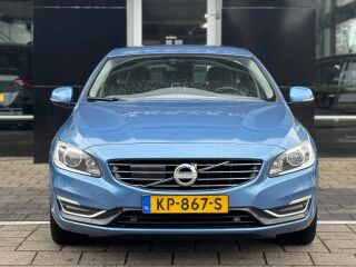 Volvo V60 Plug-in Hybrid AWD 2.4 D6 158kW