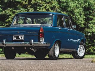 Fiat 2300 Berlina Lusso 2.3 R6 86kW