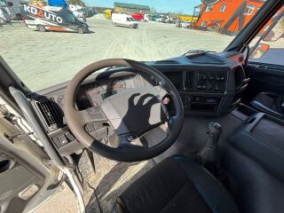 Volvo FM X 330 6x2 248kW