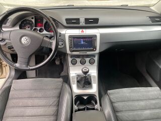 Volkswagen Passat 1.8 r4 Tsi 118kW