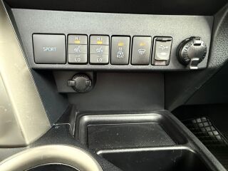 Toyota RAV4 AWD 4x4 Comfort EU5 2.2 R4 D-4D TDI 110кВ
