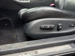 Lexus IS 220 2.2 130kW