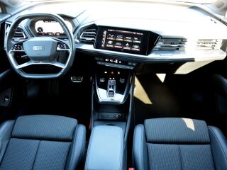 Audi Q4 e-tron S-Line / Competition 125kW