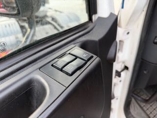 Volvo FE 330 Side open