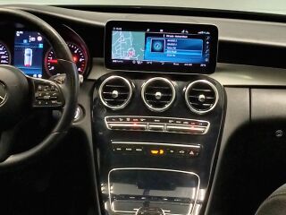 Mercedes-Benz C 220 2.0 143kW
