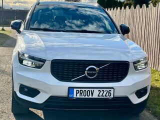 Volvo XC40 R Design 2.0 140kW