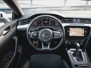 Volkswagen Arteon R-Line 4-motion 2.0 R4 140kW