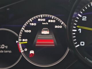 Porsche Panamera 4 E-HYBRID SPORTCHRONO 2.9 340кВ