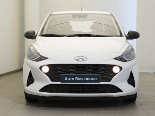 Hyundai i10 1.0 49kW