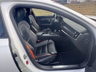 Volvo V90 Cross Country D4 OCEAN RACE Intelli Safe Pro A 2.0 140kW