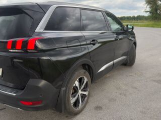 Peugeot 5008 1.6 121kW