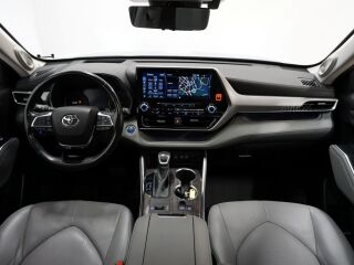 Toyota Highlander Premium 2.5 140кВ