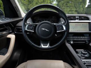 Jaguar F-Pace Prestige 2.0 132kW