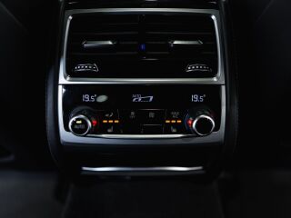 BMW 740 Facelift M-Sportpakett X-drive 3.0 250kW