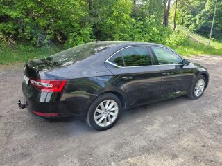 Skoda Superb Ambient 1.4 110kW
