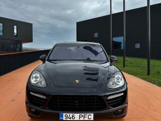 Porsche Cayenne Turbo 4.8 368кВ
