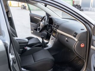 Toyota Avensis 2.2 110kW