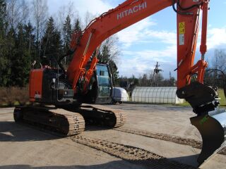 Hitachi ZX225US LC-6 8400h
