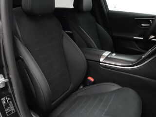 Mercedes-Benz C 300 de 4Matic AMG 2.0 R4 145kW