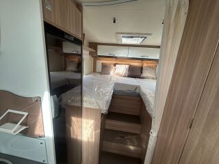 Bürstner T690 G Limited Riva loft 2.2 103kW
