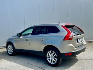 Volvo XC60 AWD Summum MY2012 2.4 D5 158kW