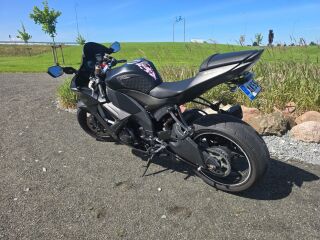 Kawasaki Ninja ZX - 10R R4 138kW