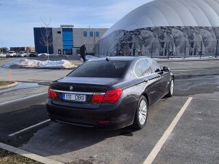BMW 740 3.0 225kW