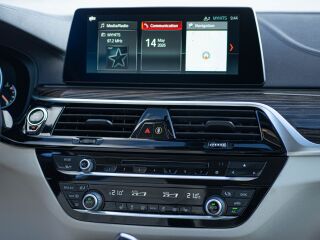BMW 530 xDrive LuxuryLine 3.0 195кВ