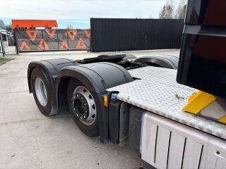 Mercedes-Benz Actros 2545 6x2/4 330kW