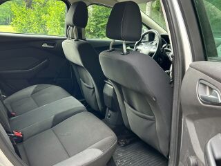 Ford Focus 1.6 70kW