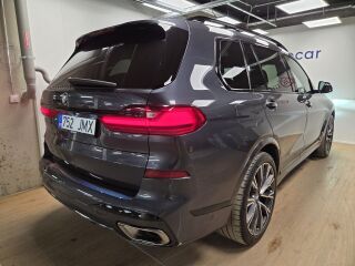 BMW X7 M50D 3.0 294kW